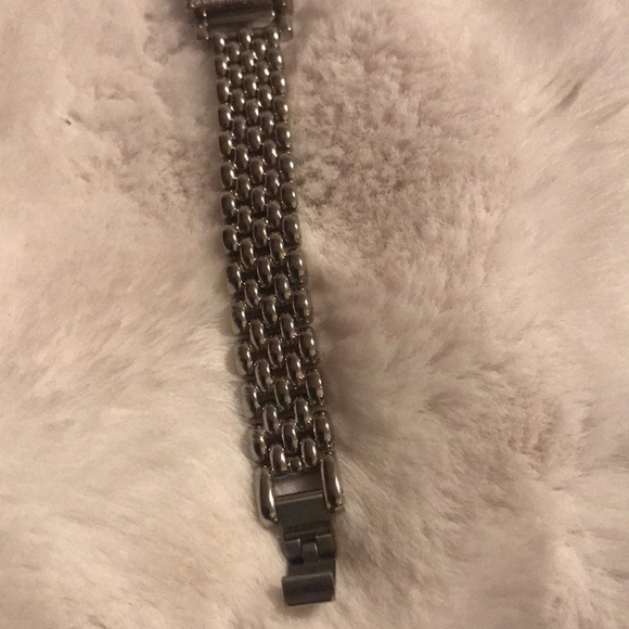 Authentic COACH Ladies Crystal Bezel Silver Dial Watch - Picture 7 of 12